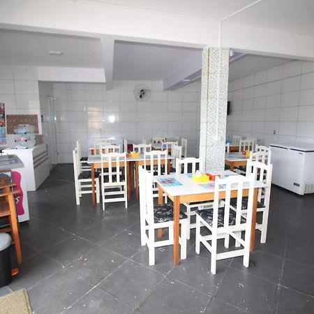 Pousada Praia Da Fortaleza 450 Metros Do Parque Beto Carrero Com Cafe Da Manha Penha  Eksteriør billede