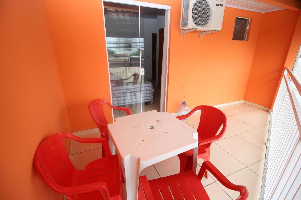Pousada Praia Da Fortaleza 450 Metros Do Parque Beto Carrero Com Cafe Da Manha Penha  Eksteriør billede